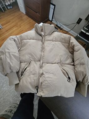 Womens Cream Puffer Jacket - Insulated Winter Coat Size XS